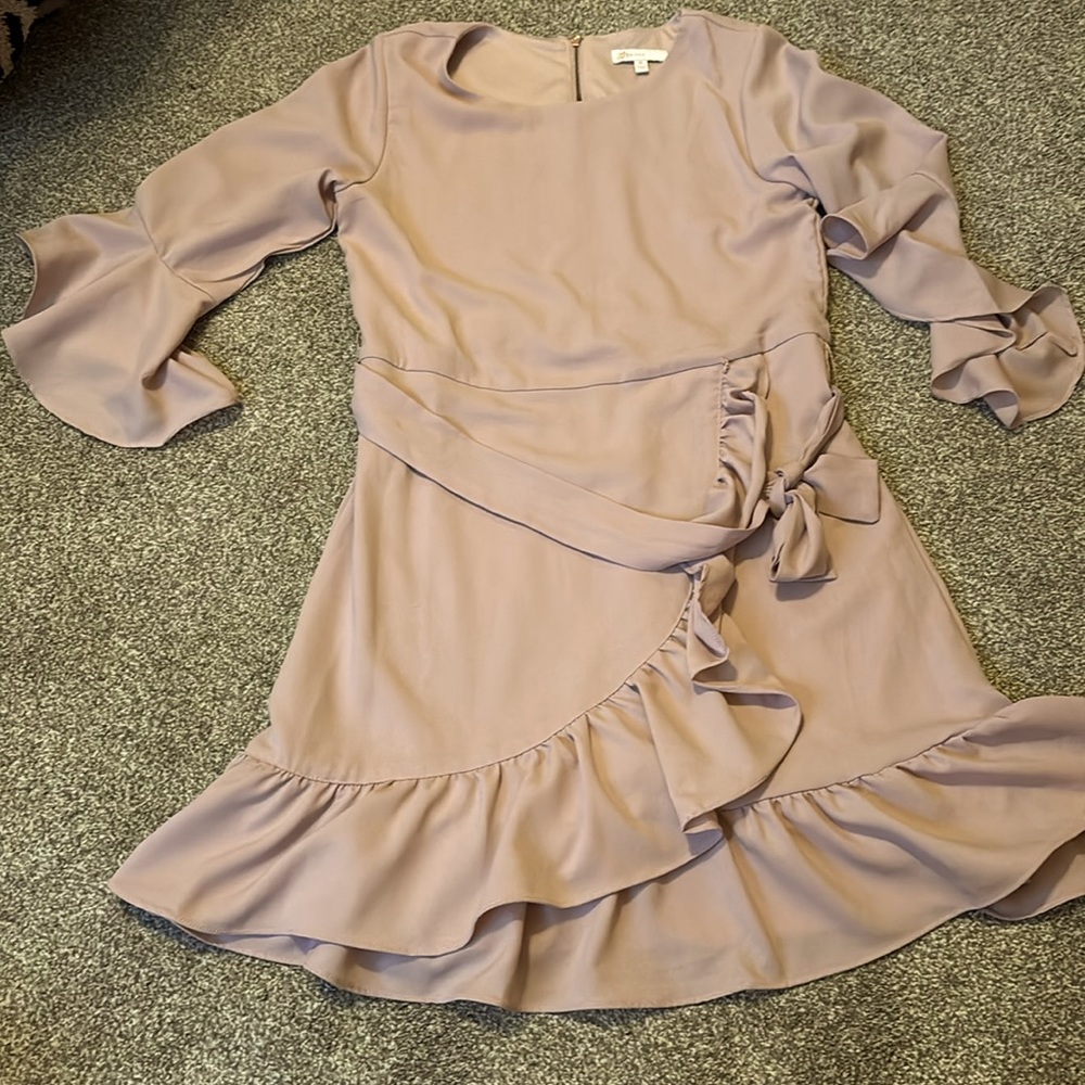 formal champagne colored dress! super nice with ruffles